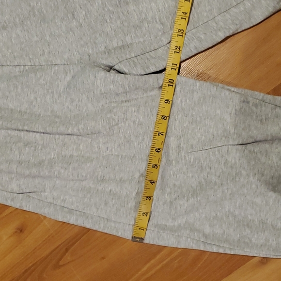 🌷Grey Sweatpants - Picture 5 of 8